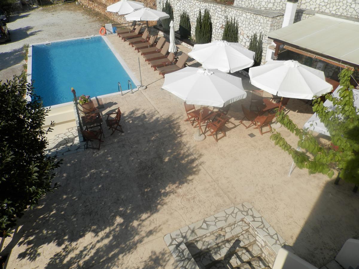 Green Villa Áyios Nikítas Exterior foto